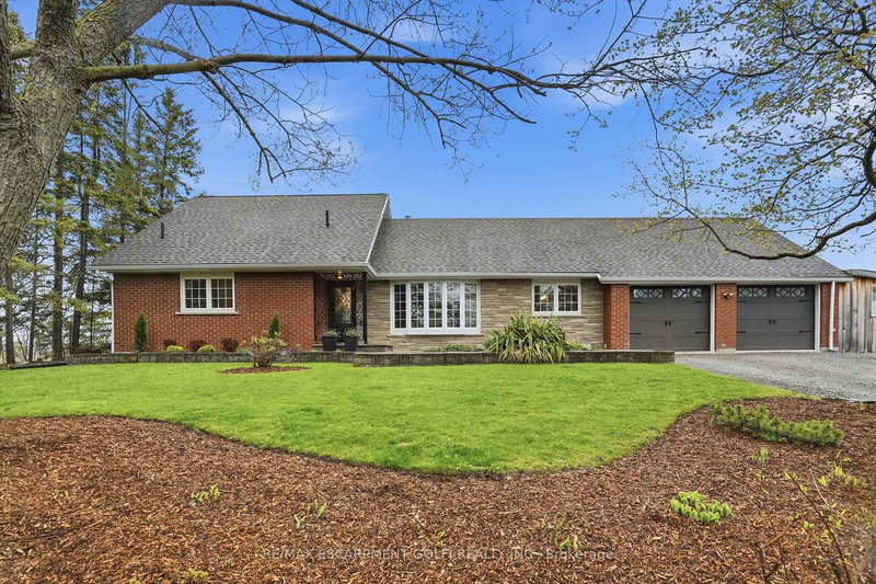 800 Hall Rd, Hamilton, Ontario