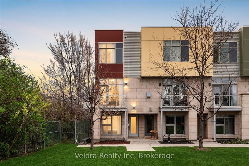 home for sale on 63F Young Street