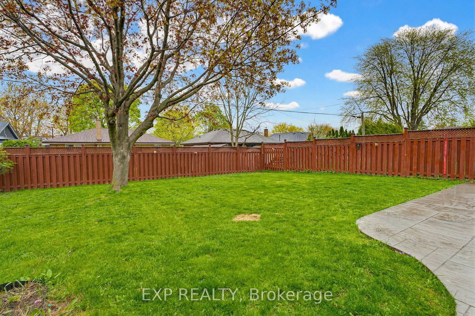 Listing Image 10