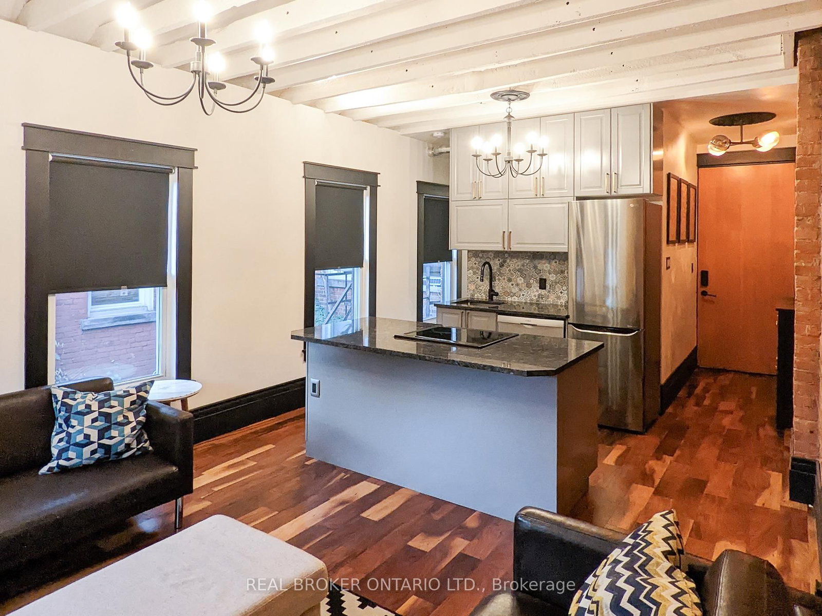 158 Hunter Street E • Hamilton, ON photo 18