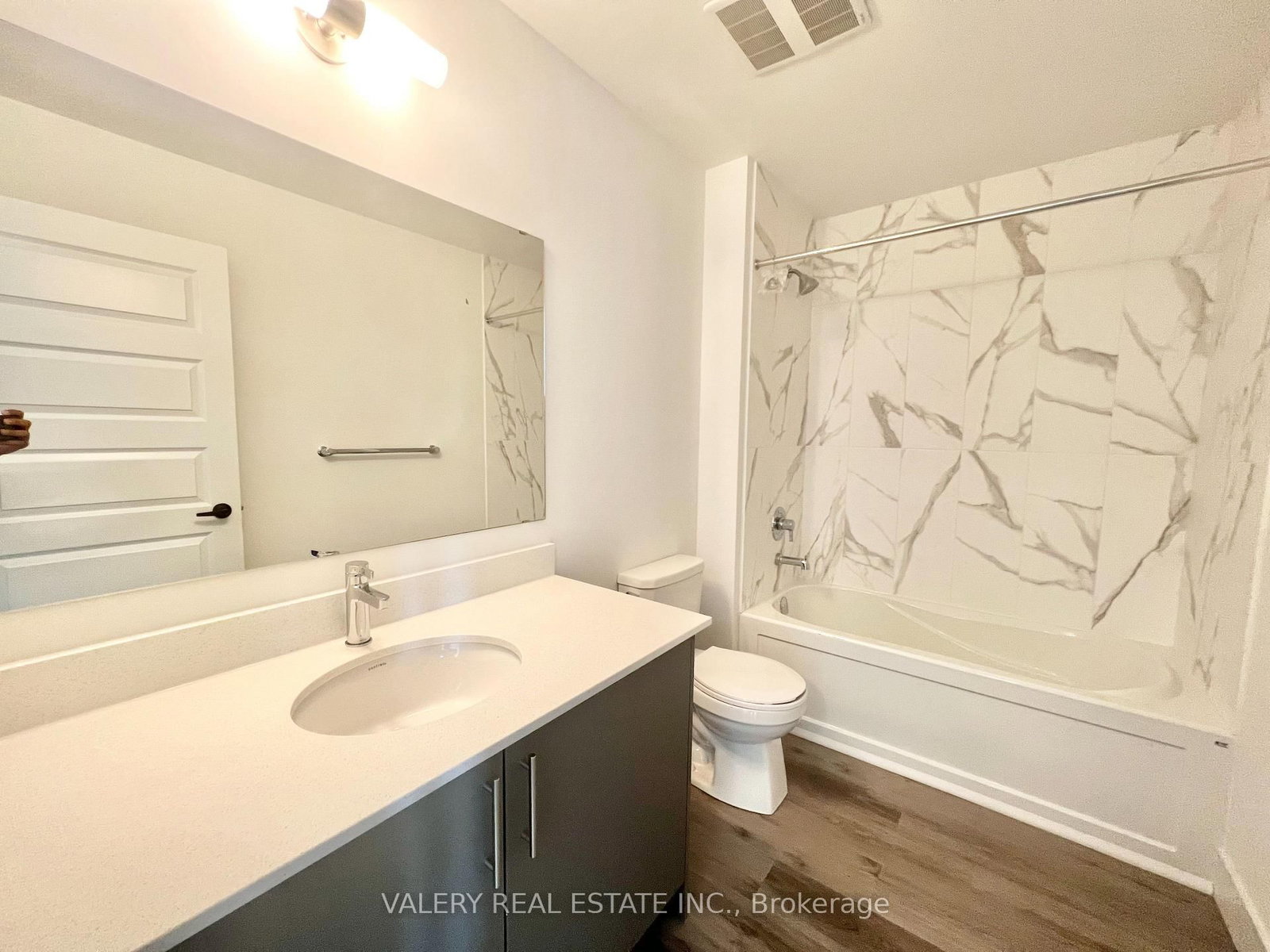 1101 Lakner Place, Unit 309 - Photo 4