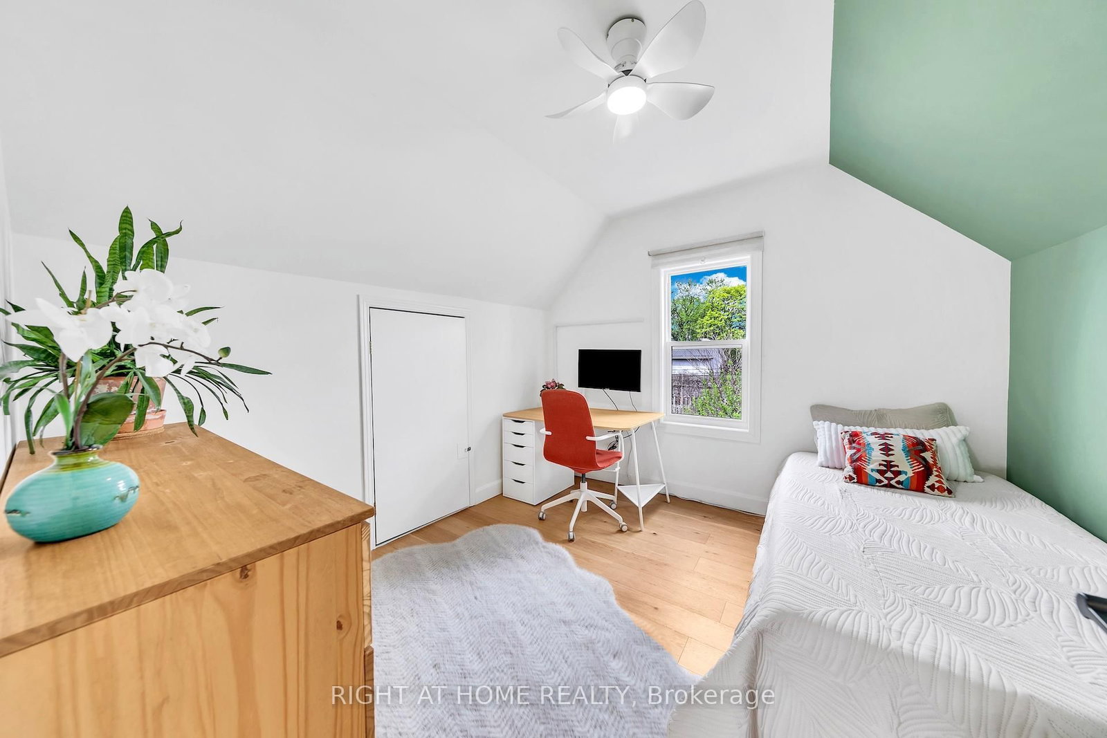 501 Ferguson Avenue N - Photo 26