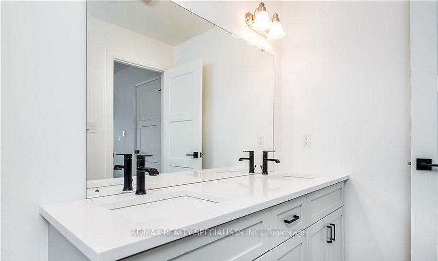 231 Jackson Street • West Grey, ON photo 9