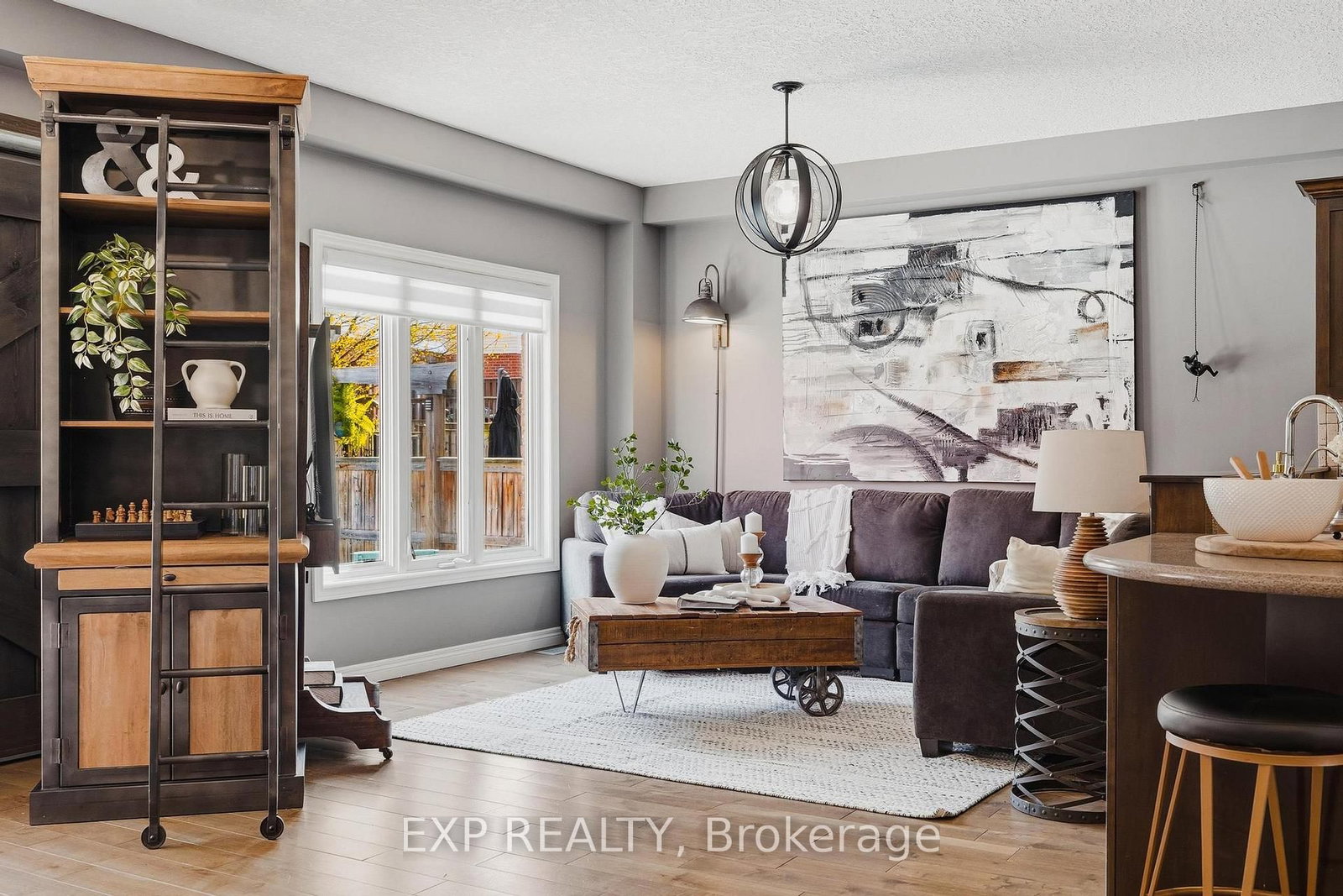 631 Woodlawn Place - Photo 11