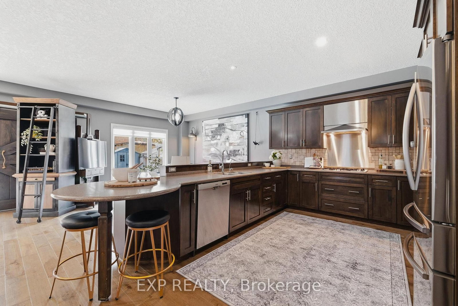 631 Woodlawn Place - Photo 13