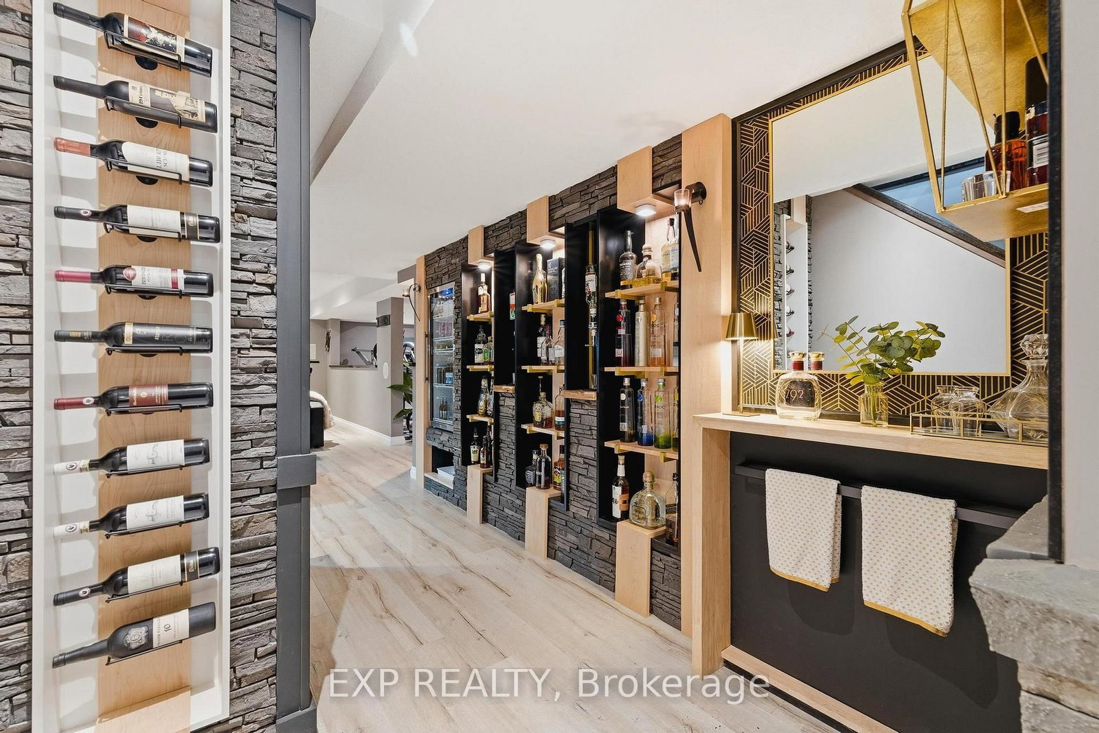 631 Woodlawn Place - Photo 35