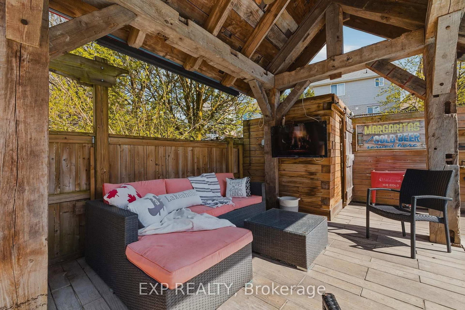 631 Woodlawn Place - Photo 46