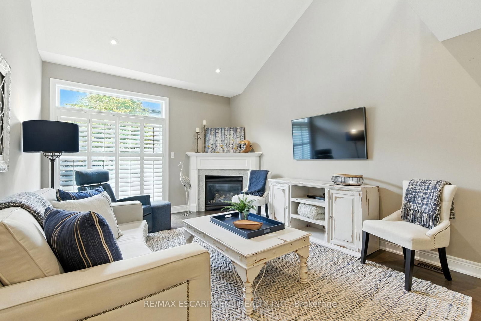 4 Burgundy Grove - Photo 15