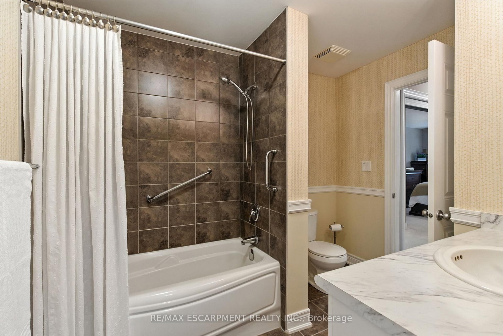 4 Burgundy Grove - Photo 30