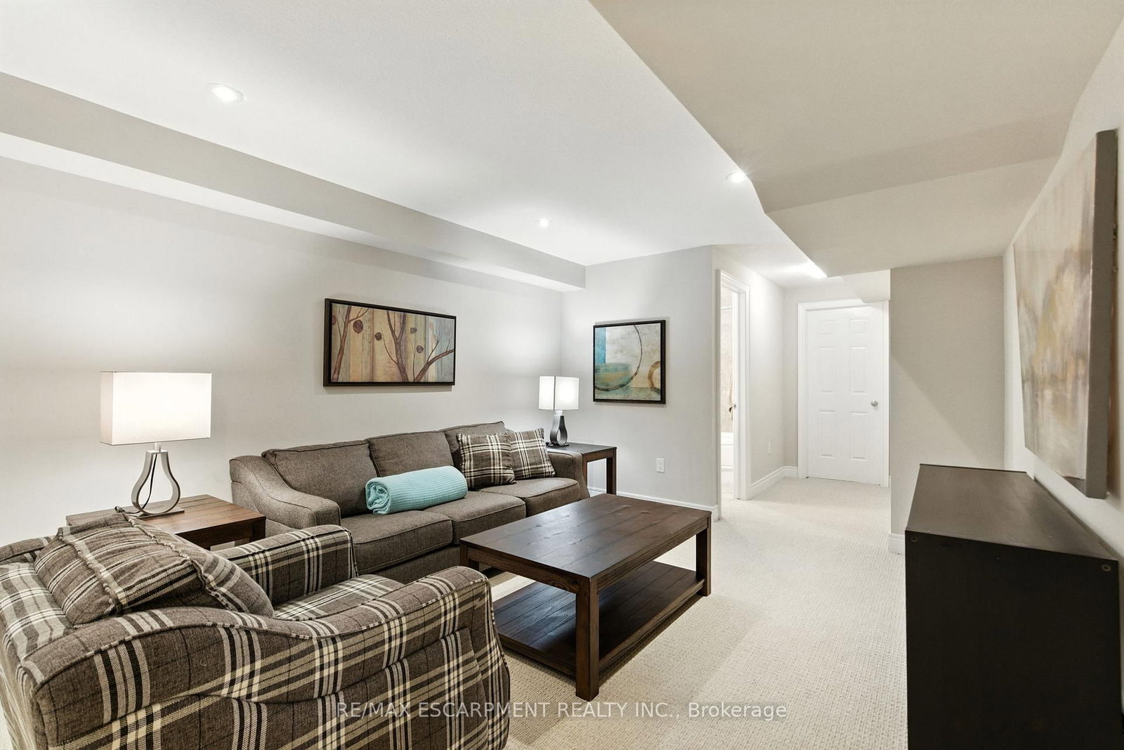 4 Burgundy Grove - Photo 34