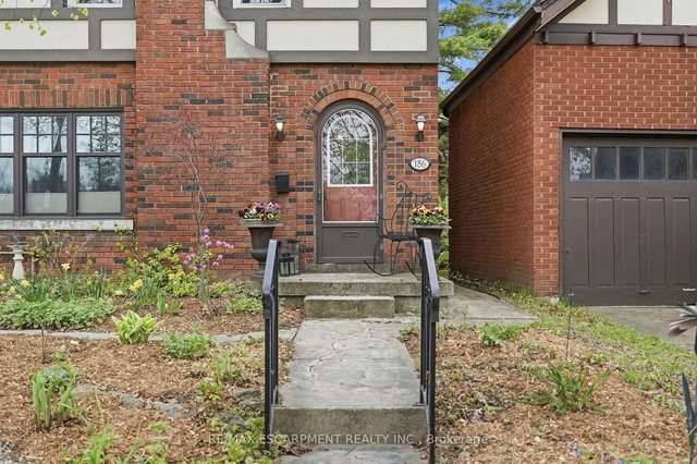186 Dromore Crescent