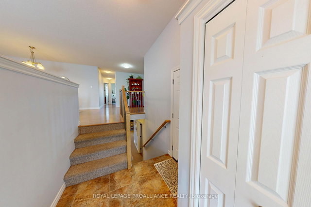 121 Greenhill Lane
