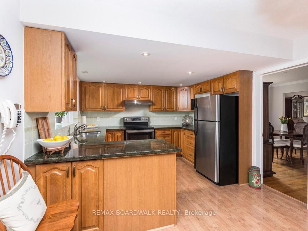 42 Slade Crescent • Ottawa, ON photo 13