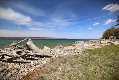 502233 Grey 1 Road • Georgian Bluffs, ON photo 5