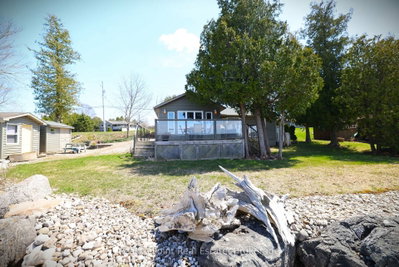 502233 Grey 1 Road • Georgian Bluffs, ON photo 6