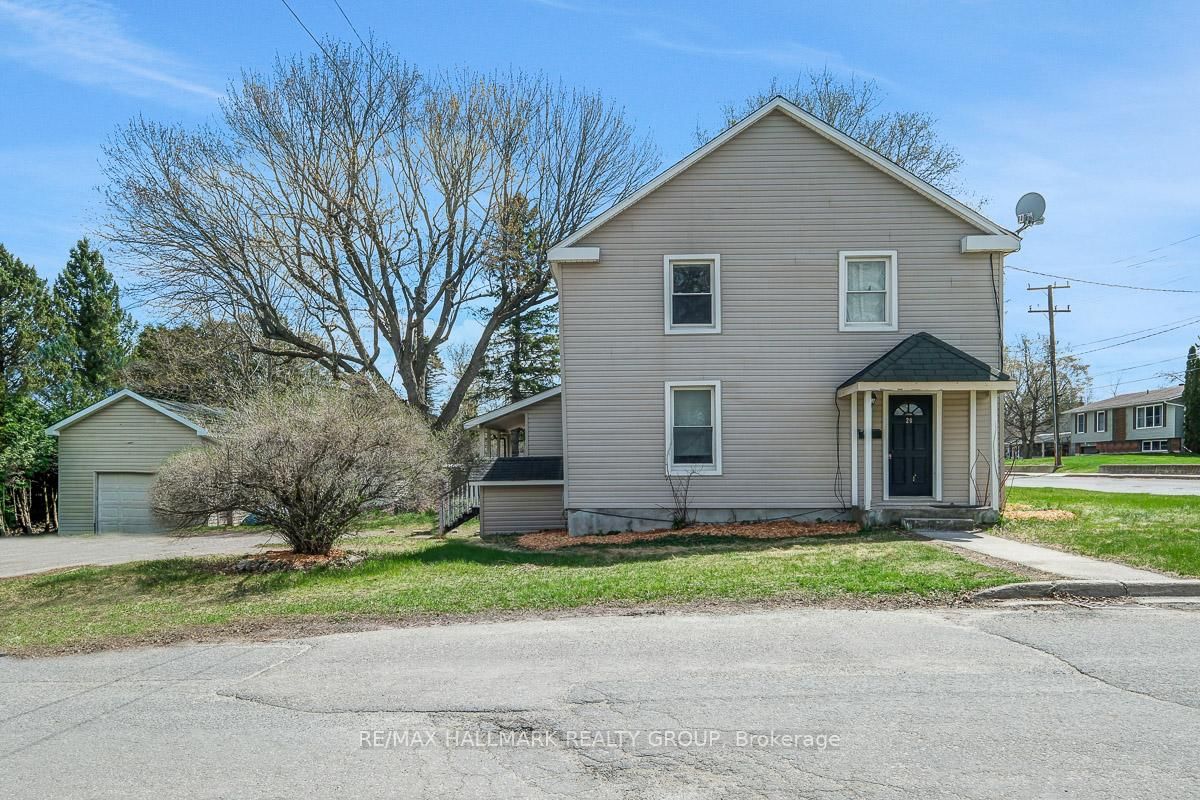 20 Brock Street S • Perth, ON photo 1