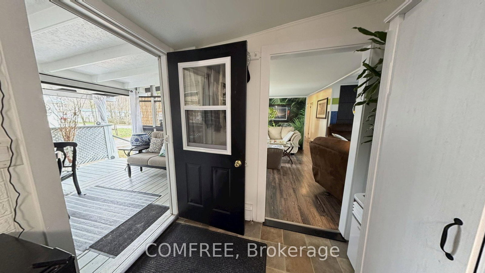 1713 Hwy 11 S • #402 • Gravenhurst, ON photo 14