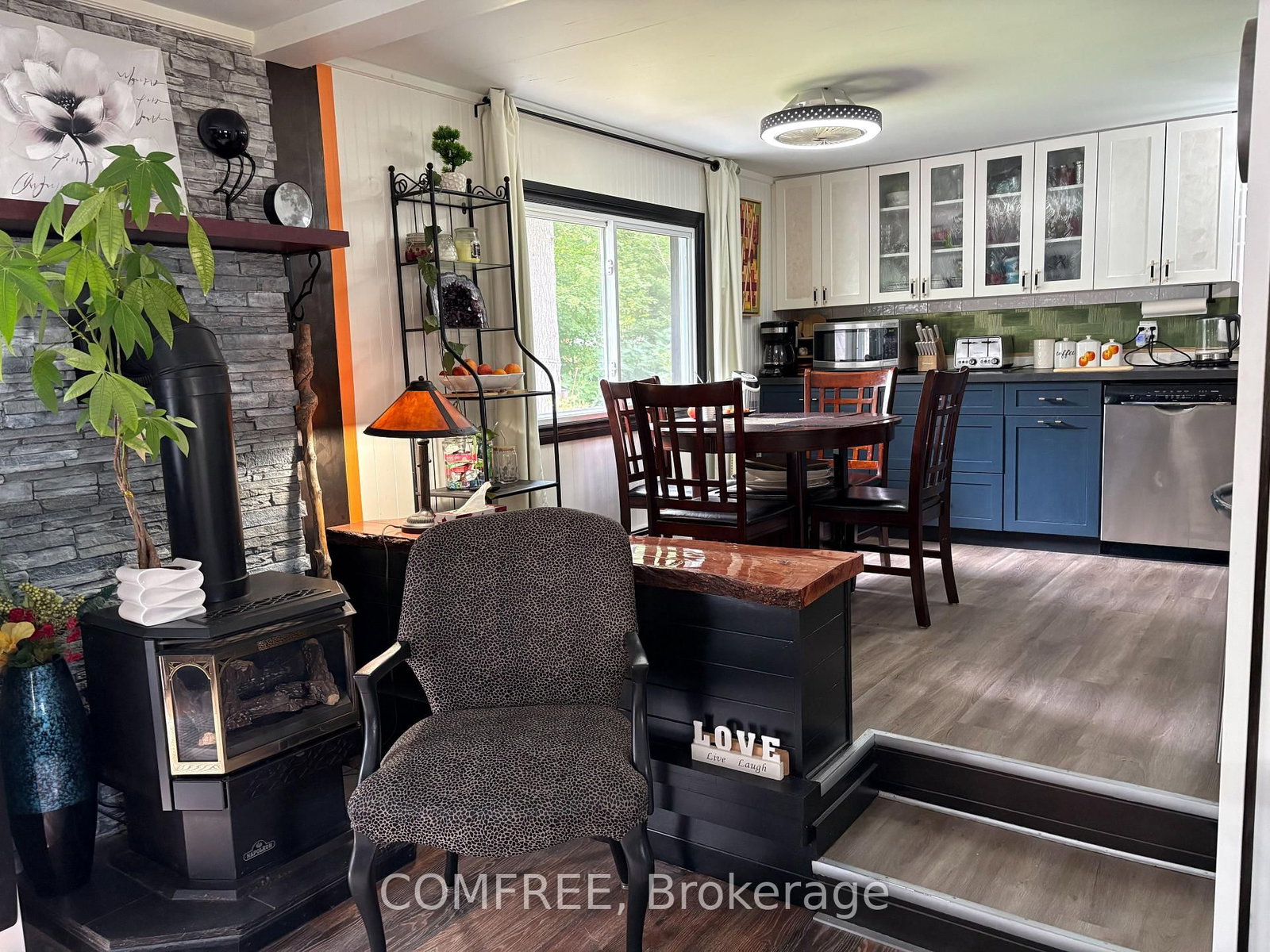 1713 Hwy 11 S • #402 • Gravenhurst, ON photo 23