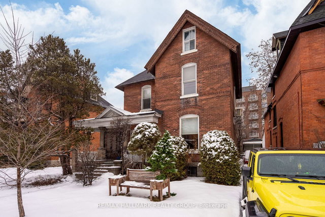 45 Russell Avenue