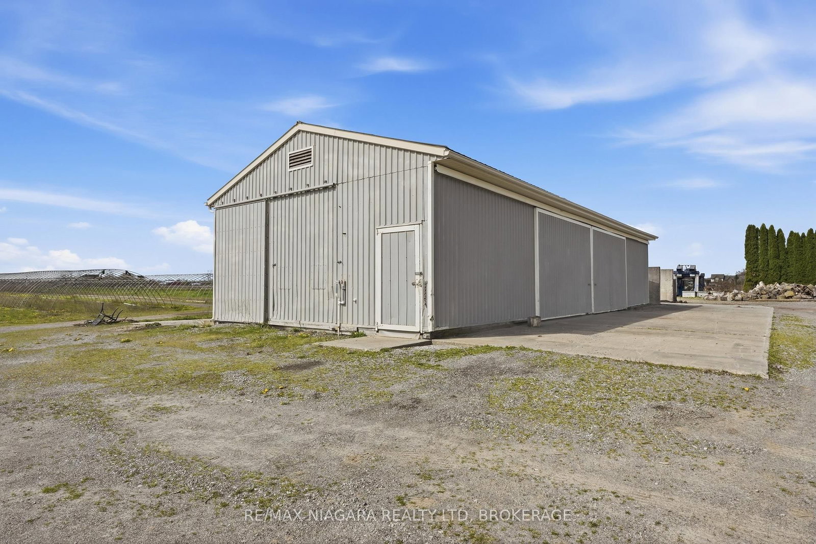 Listing Image 7