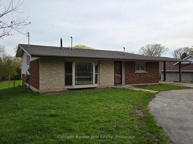 456 Queen Street W