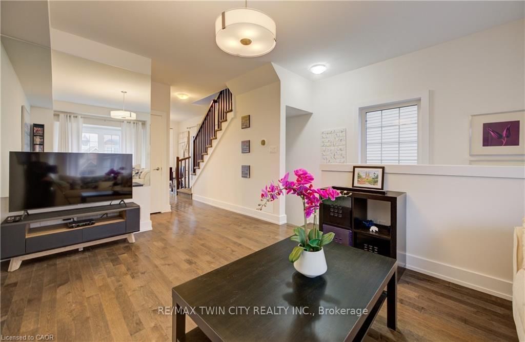 342 MILL Street, Unit 19 - Photo 9