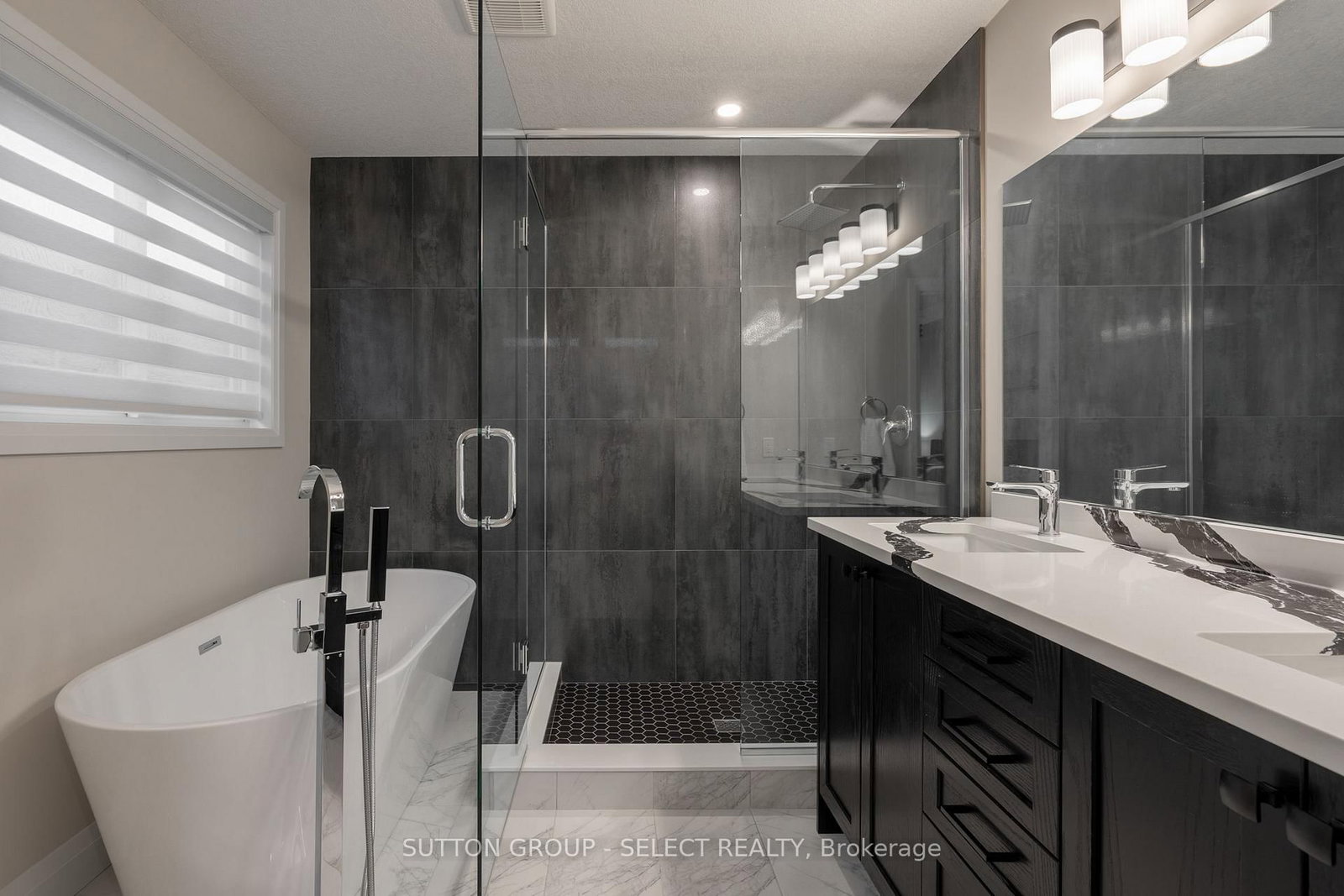 6343 HEATHWOODS Avenue • London South, ON photo 20
