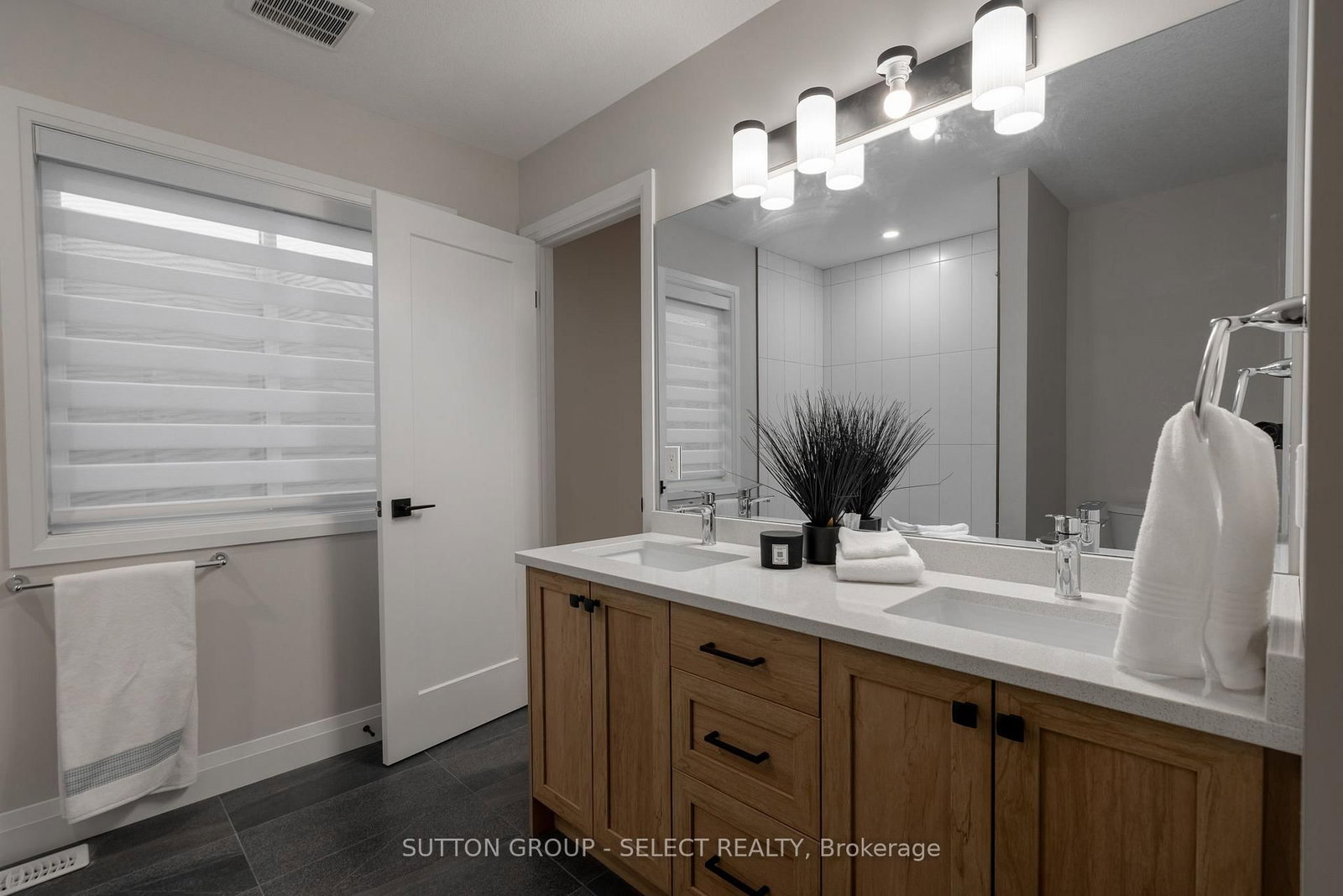 6343 HEATHWOODS Avenue • London South, ON photo 23