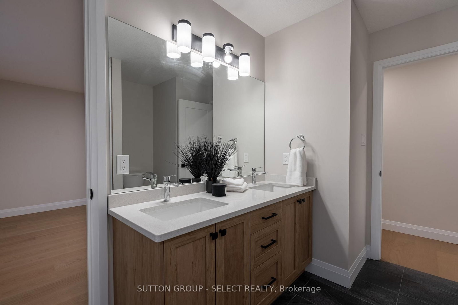 6343 HEATHWOODS Avenue • London South, ON photo 24