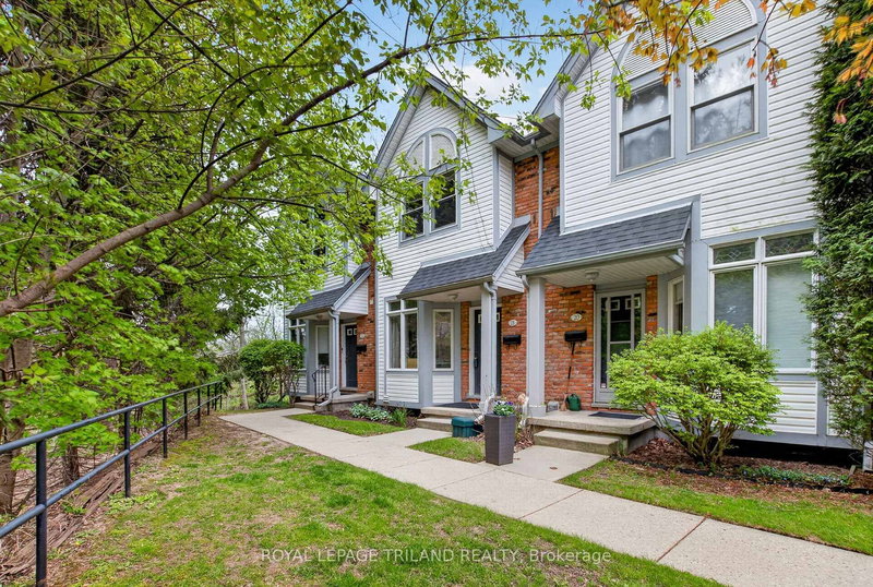 home for lease on 21-1415 COMMISSIONERS Road W