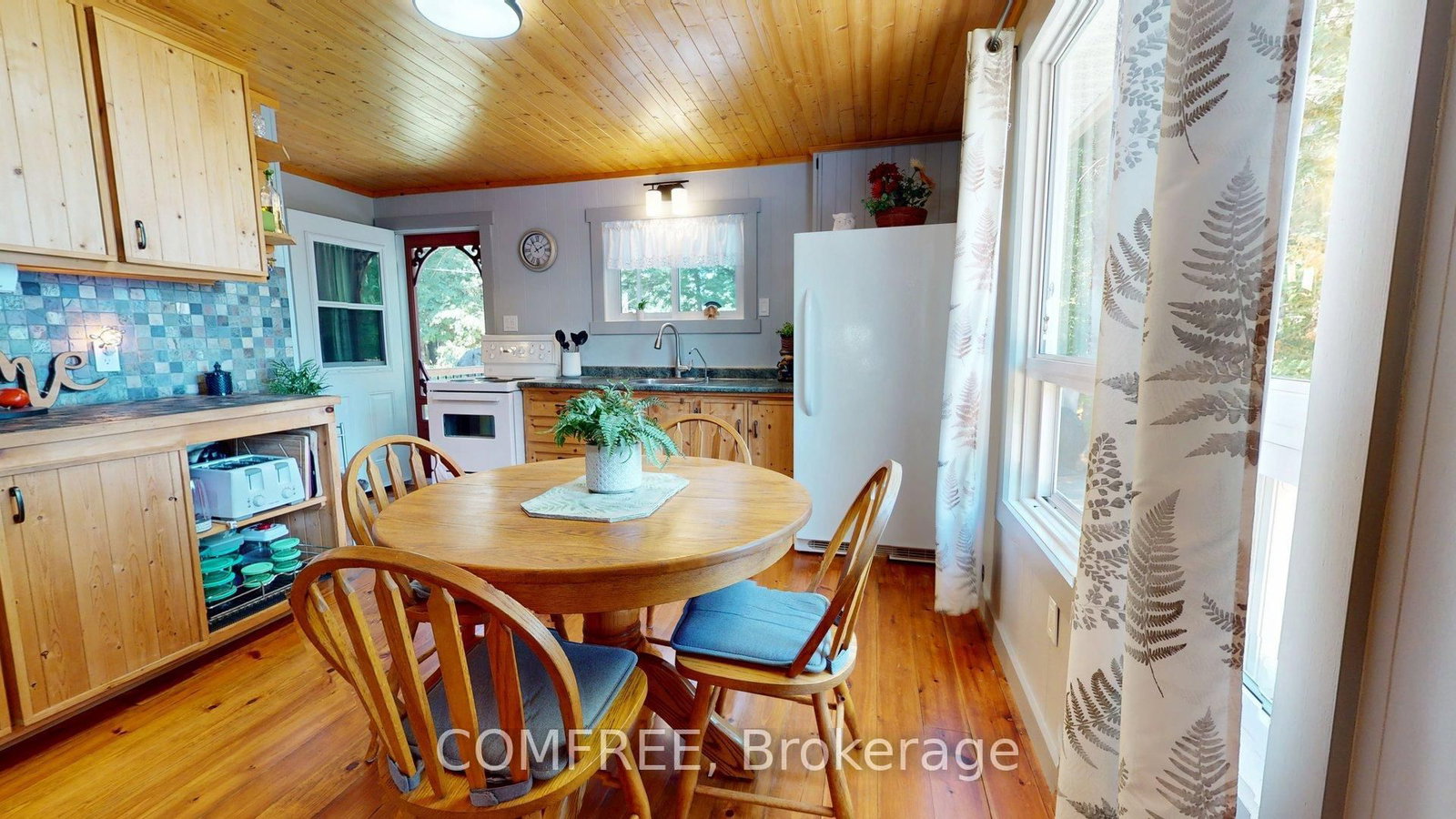 1005 Hoyle Lane W • Maberly, ON photo 13