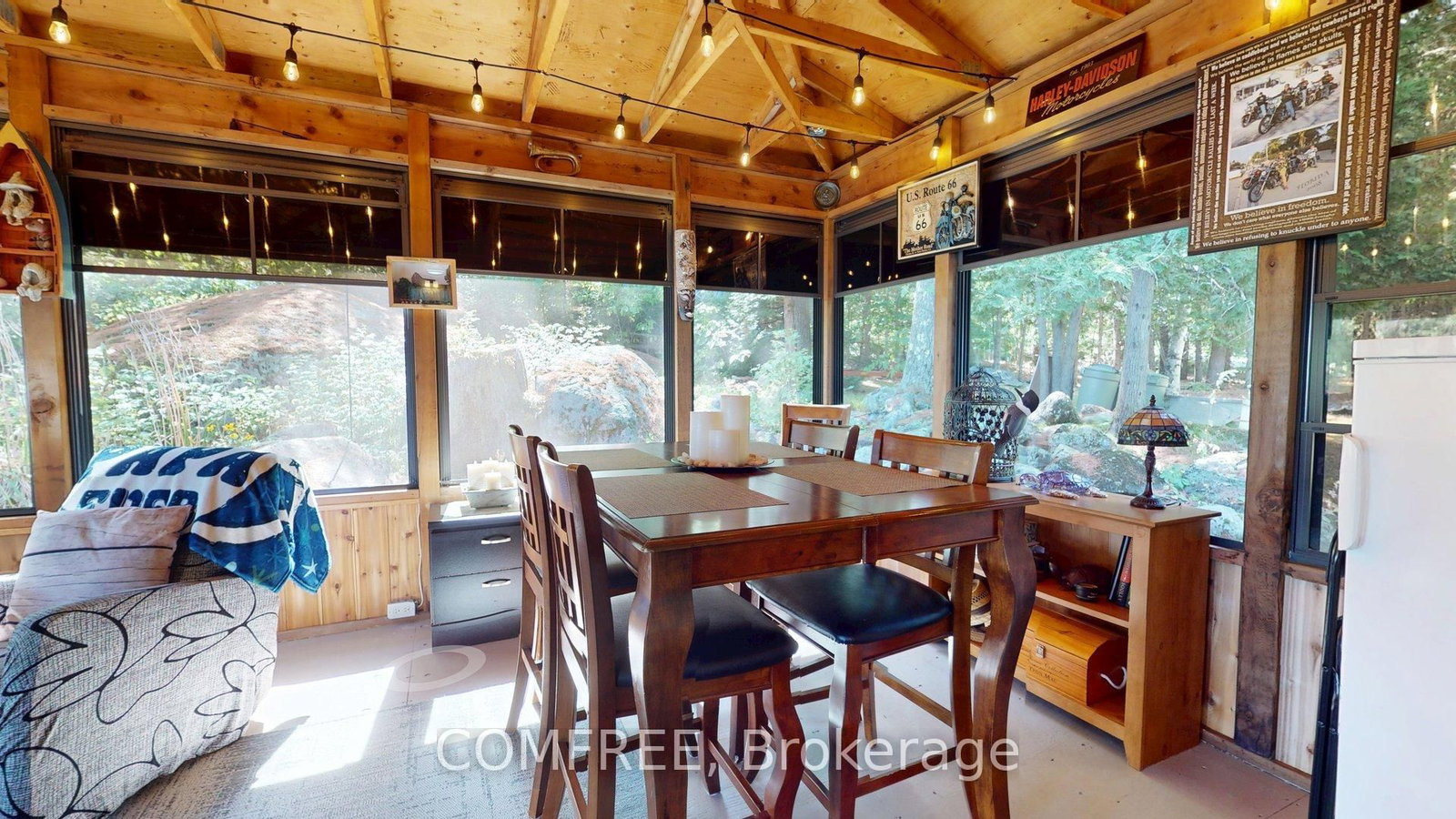 1005 Hoyle Lane W • Maberly, ON photo 18