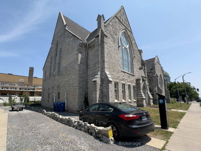 126 Wellington Street — photo 2