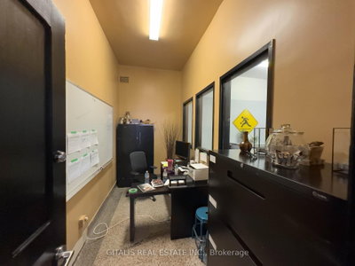 126 Wellington Street — photo 6