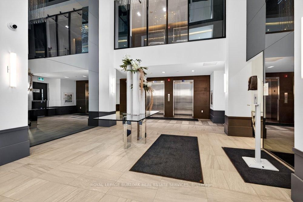 10 Concord Place, Unit 314 - Photo 36