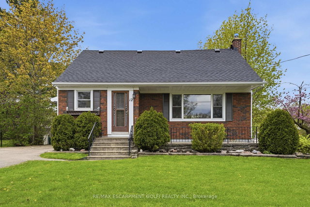 12 Valley Road