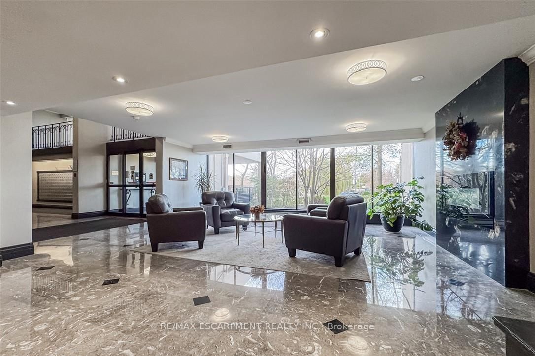 500 Green Road, Unit 310 - Photo 3