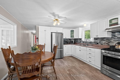 21 Evergreen Lane — photo 6