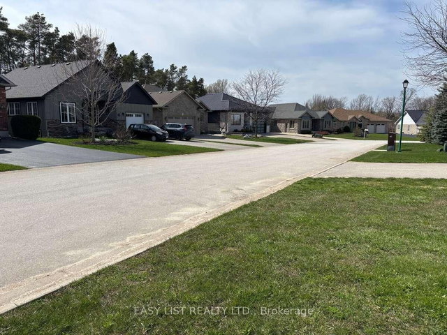 7 Glen Abbey Court