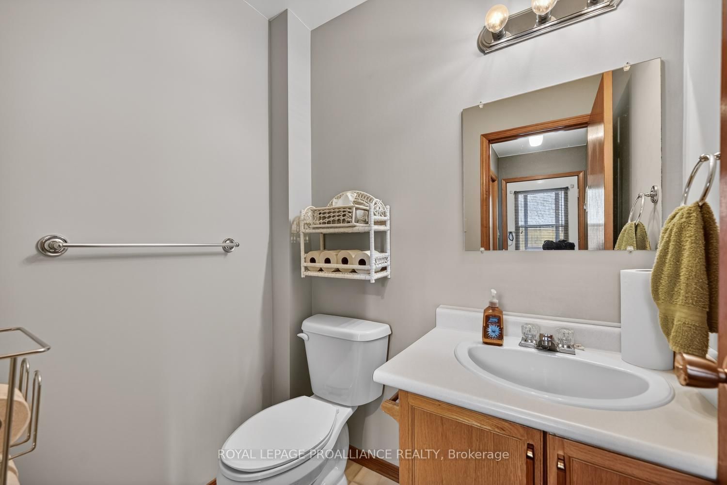 5126 Meadowland Drive W • Edwardsburgh/Cardinal, ON photo 12