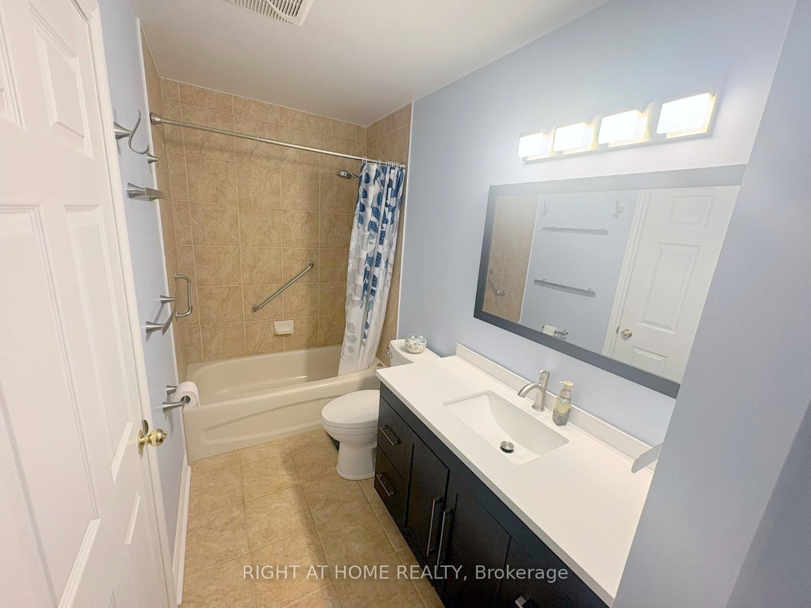 2000 Creekside Drive • #202 • Hamilton, ON photo 8