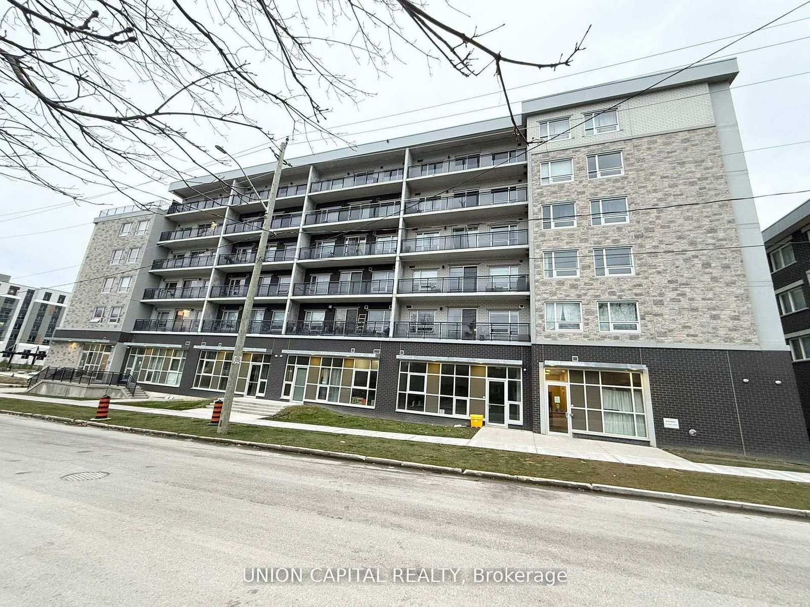 275 Larch Street, Unit F101