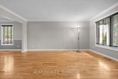 851 Beauregard Crescent — more photos