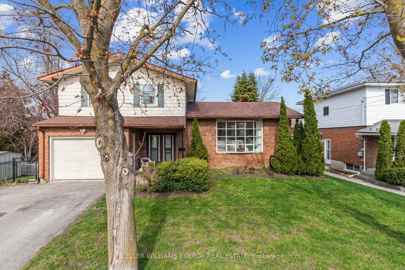 58 Victoria Ave N, Kawartha Lakes, Ontario