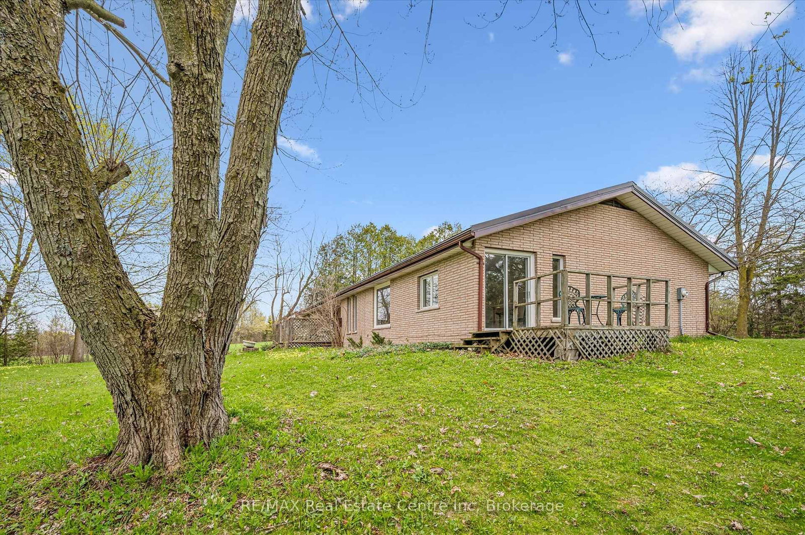 8420 Eramosa-Garafraxa Townline • Centre Wellington, ON photo 30
