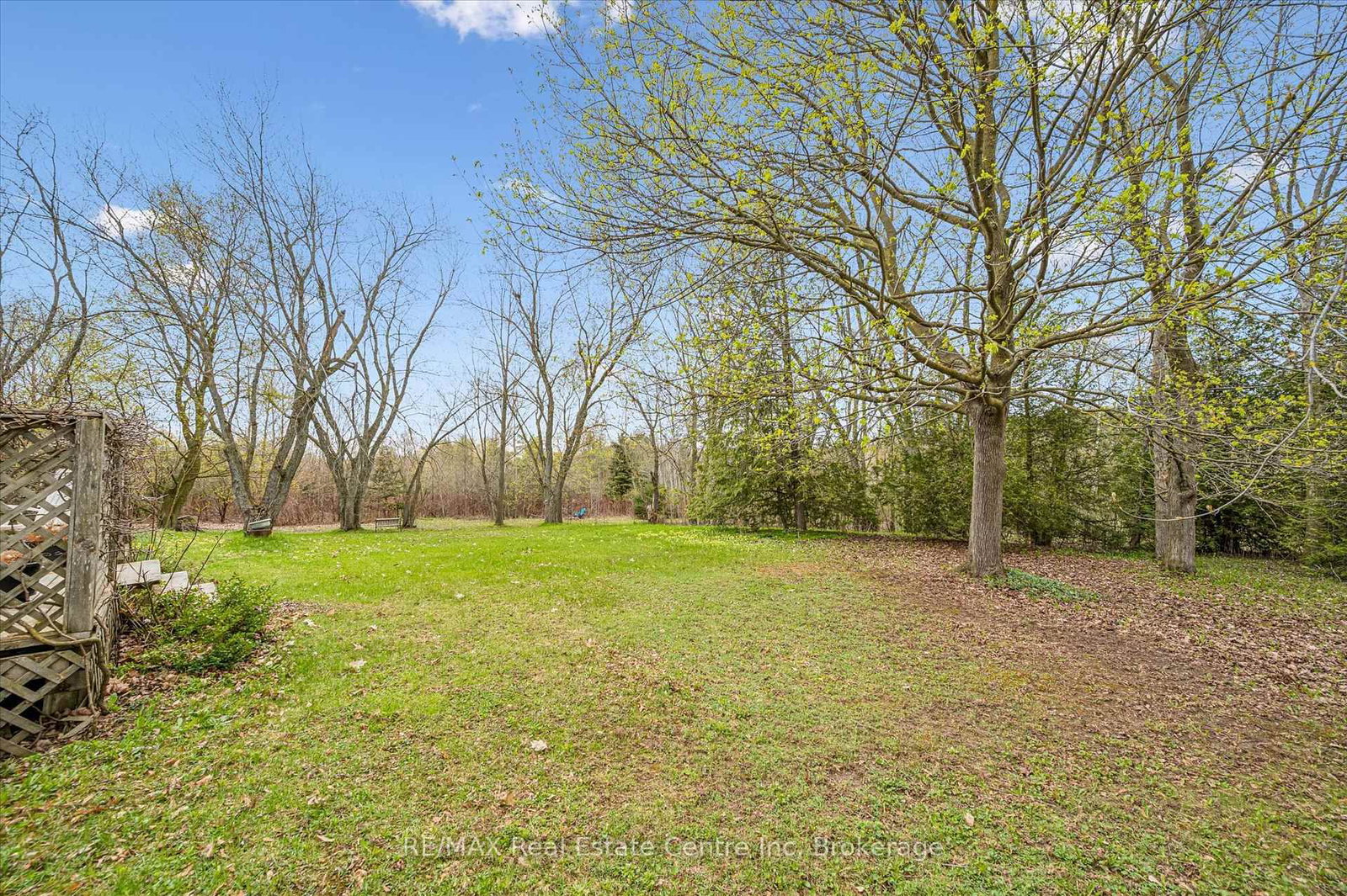 8420 Eramosa-Garafraxa Townline • Centre Wellington, ON photo 34