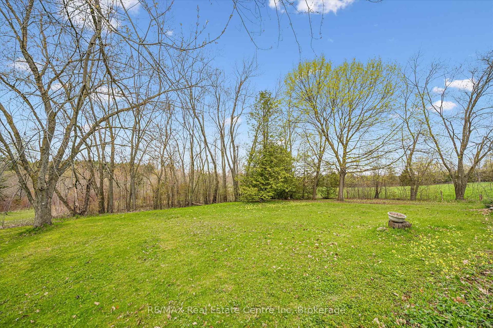 8420 Eramosa-Garafraxa Townline • Centre Wellington, ON photo 35