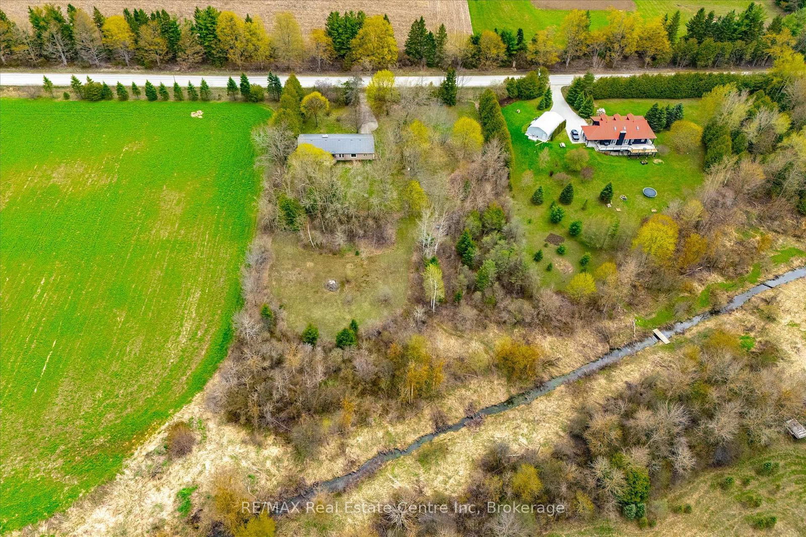 8420 Eramosa-Garafraxa Townline • Centre Wellington, ON photo 42