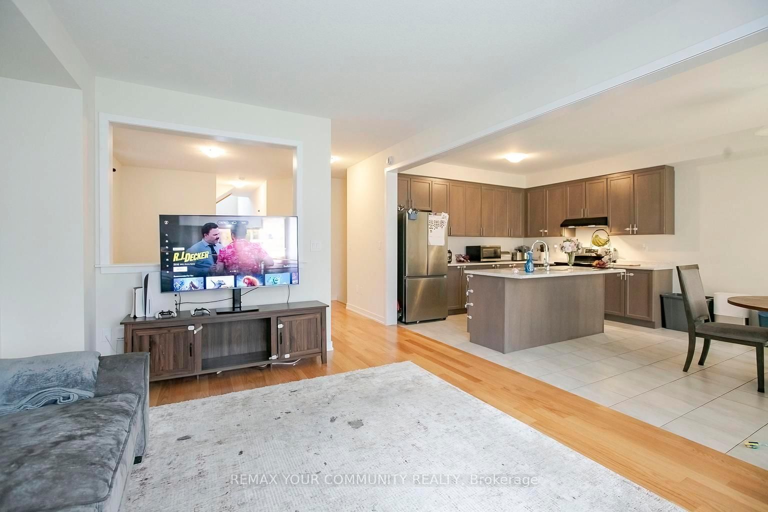 106 Higgins Avenue - Photo 18