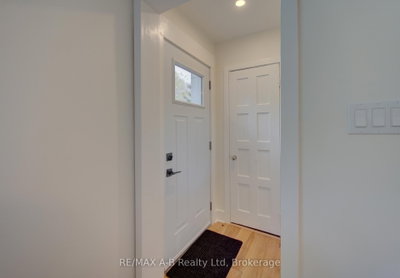 34 Somerset Street • Stratford, ON photo 5